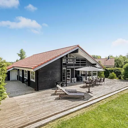 Holiday home Beautiful In Vaeggerlose With Sauna